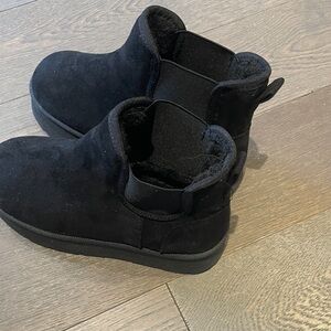 Women’s Black Winter Boots - NWOT